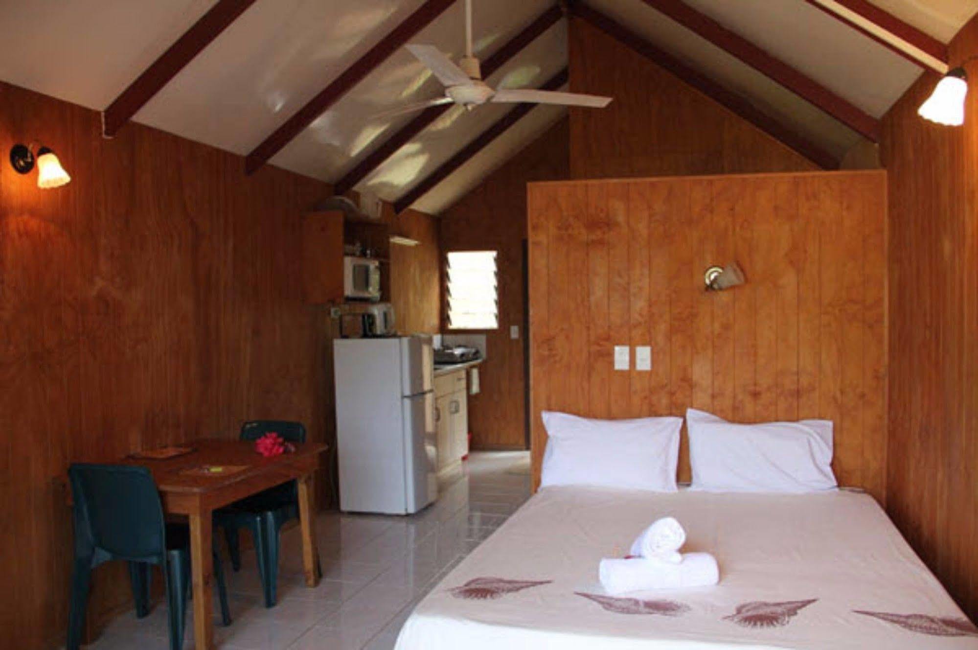 Aroko Bungalows Villa Avarua Exterior foto